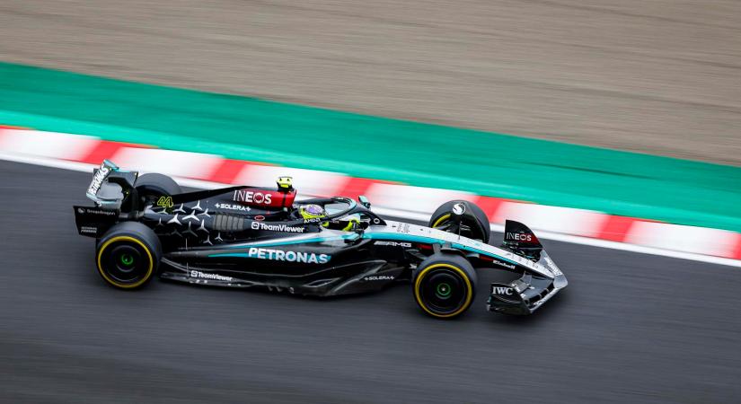 A gyenge teljesítmény miatt nehéz lesz döntenie a Mercedesnek Hamilton utódjáról