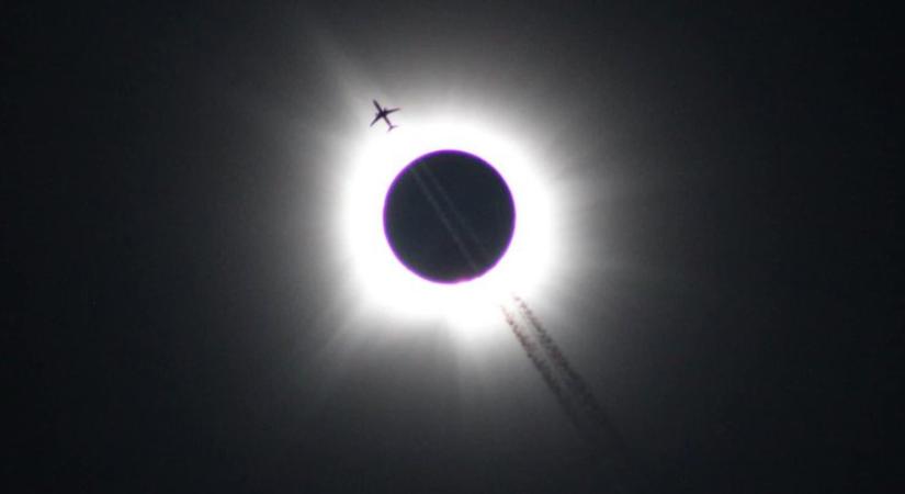 1973-ban több mint egy óráig tartott a teljes napfogyatkozás egy repülő utasainak