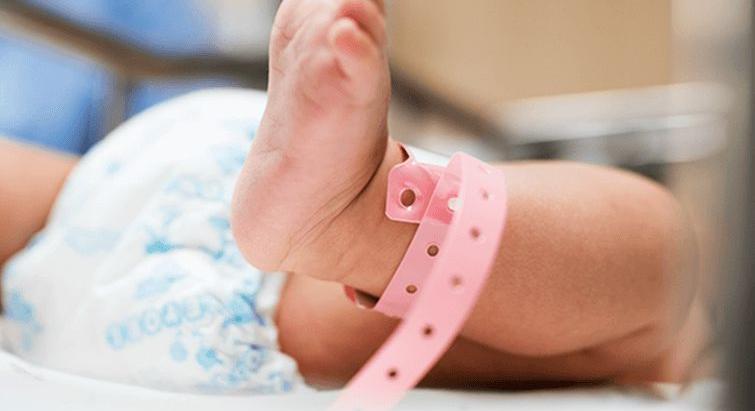 Mit kell bevinni a kórházba a szüléshez?