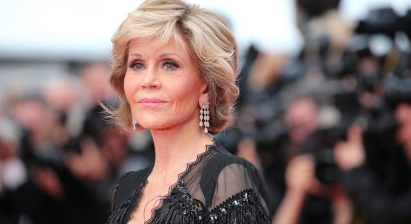 Jane Fonda ritkán látott lányunokájával lépett a vörös szőnyegre: a 21 éves Vivából művész lett