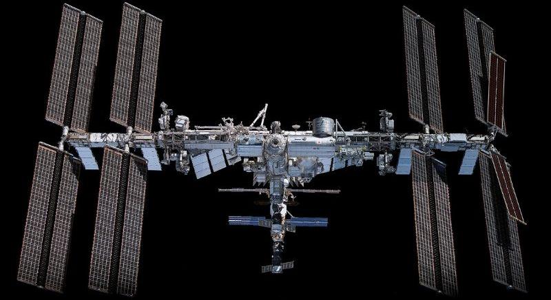 Ilyet még tuti nem láttál! Így tartják az ISS hajtóművei pályán az űrállomást