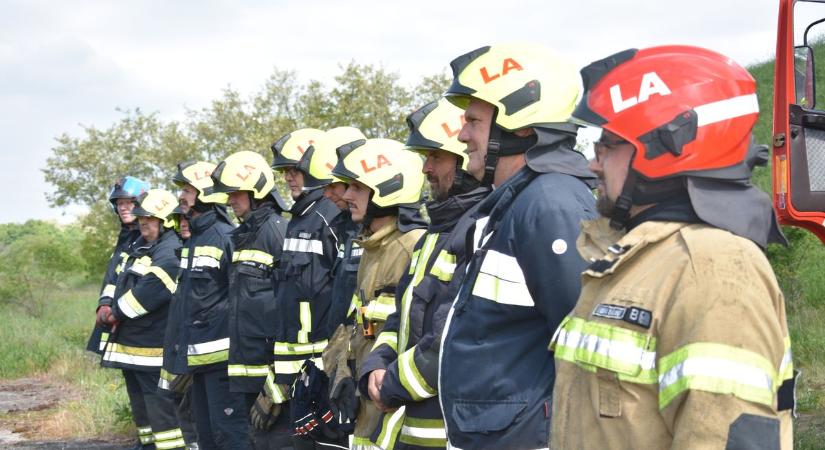 Gyakorlatozott a Látrányi Önkéntes Tűzoltó és Életmentő Egyesület, sikeresen levizsgáztak