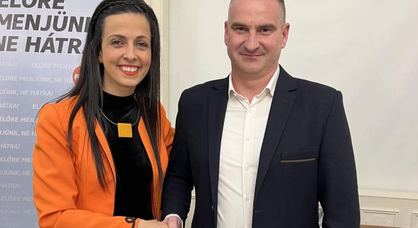 A Fidesz újra képviselőnek indítja a kocsmai balhéja után lemondó tiszaföldvári alpolgármestert