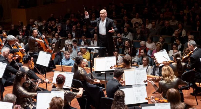 Örömódával köszönti Európát és az új évadot a Pannon Filharmonikus Zenekar