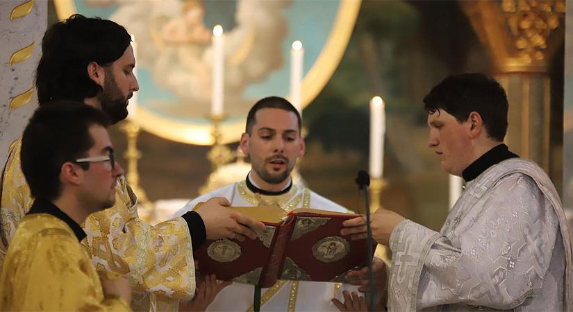 Nagyon fiatalon elhunyt papjukat gyászolják a debreceni görögkatolikusok