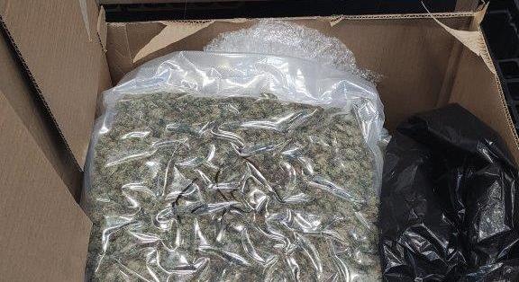 Húsz kiló marihuánát találtak egy spanyol csomagban a ferihegyi repülőtéren