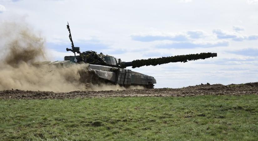 Ukrán Vezérkar: több mint 1000 katonát és 20 tankot veszített az orosz hadsereg egy nap alatt