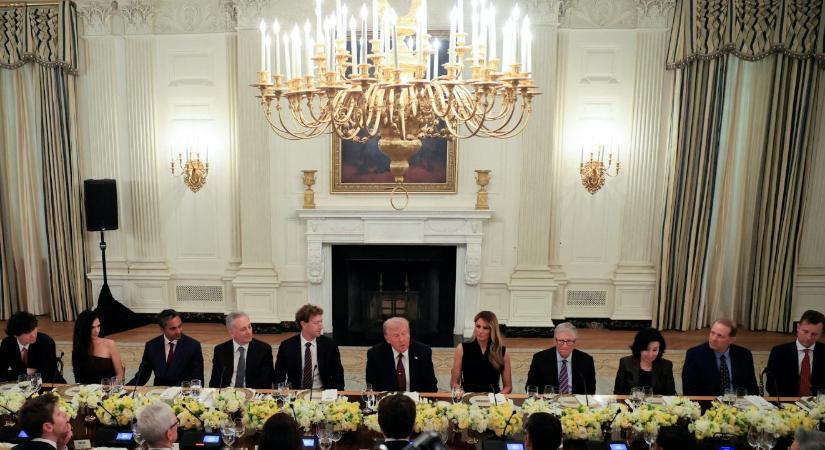 A TRUMP mémcoinnak van egy valódi haszna is: bejuttat a Fehér Házba