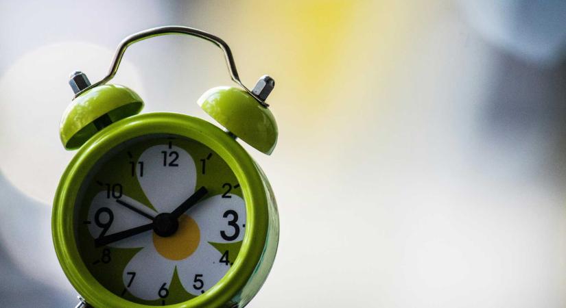 Mikor váltunk a nyári időszámításra?