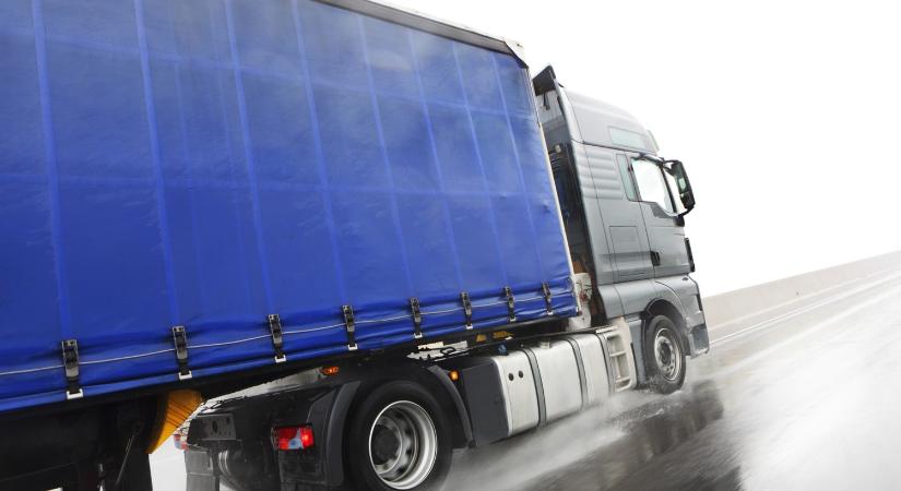 Leszorított két autóst, most búcsút mondhat a jogosítványának