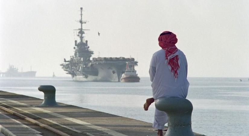 Rettegnek a befektetők: még egy brutális olajár-emelkedés jöhet, ha a Vörös-tengerre is kiterjednek a harcok