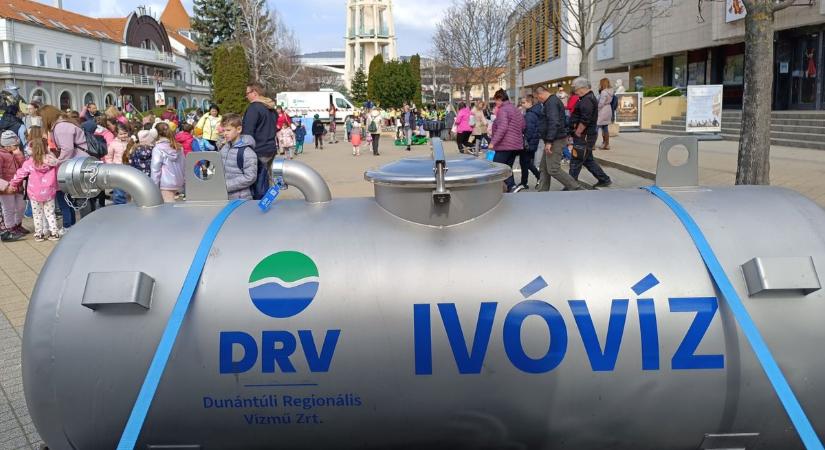 A víz értékére és a felelősségre hívták fel a figyelmet Siófokon