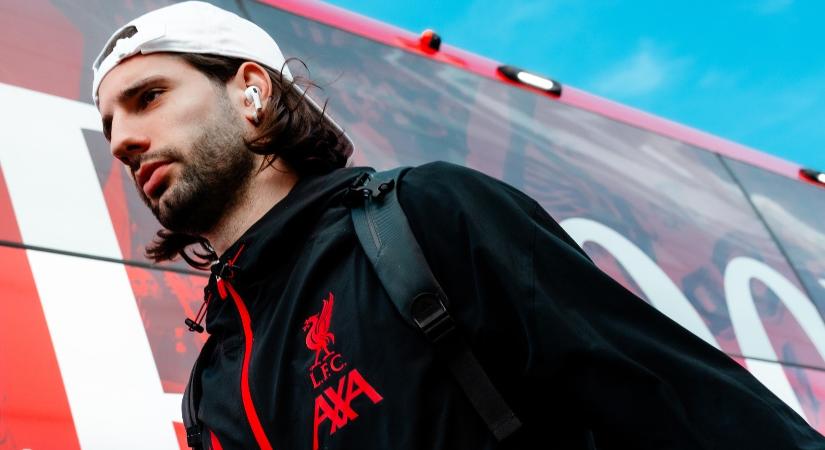 Csúszással indul a Brighton-Liverpool meccs