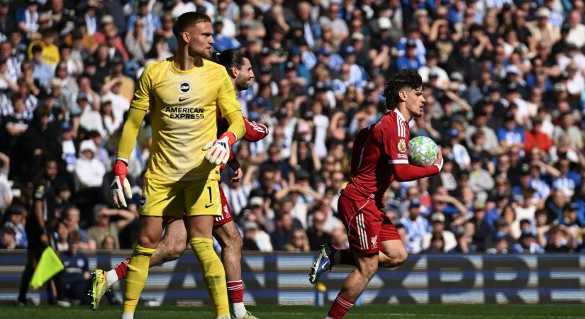 VIDEÓ – Kerkez csatárokat megszégyenítő emeléssel egyenlített Brightonban