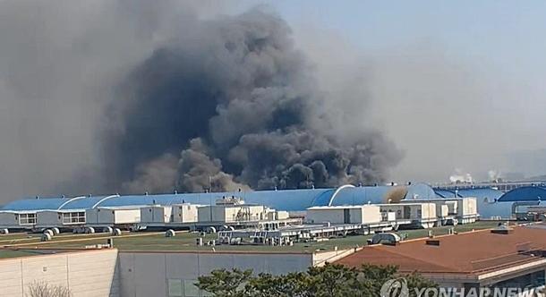 Tragikus tűzeset egy koreiai autóalkatrész-gyárban