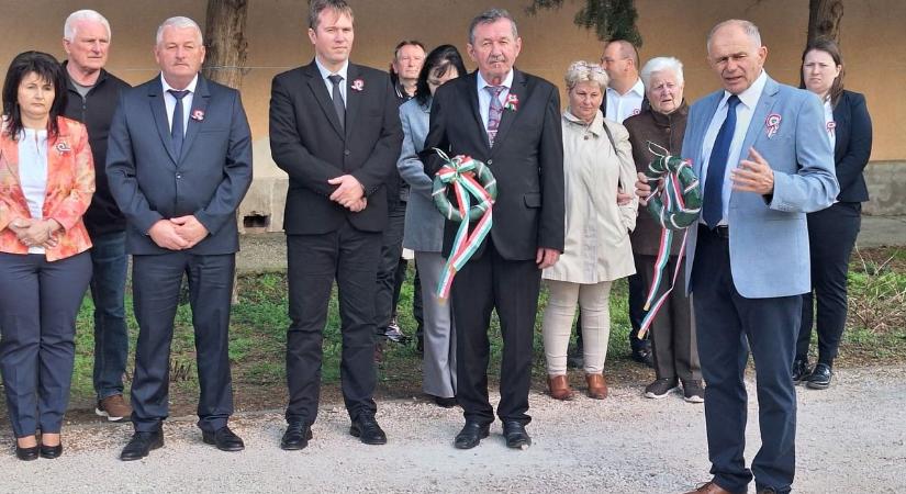 Dénesfa és Harasztkerék közös negyedszázadát ünnepelték, huszonöt éve testvértelepülések