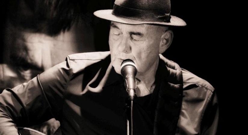 Zenés, verses Viszockij-emlékestet ad Győrben Horányi László