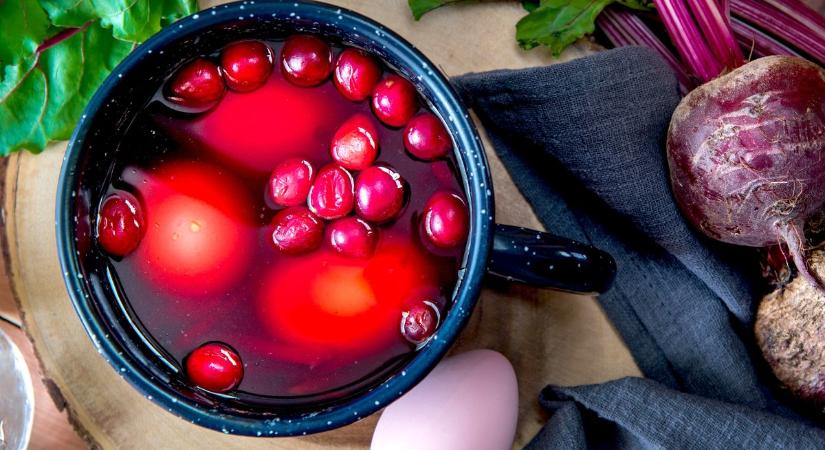 7 természetes húsvéti tojásfestési ötlet, amit idén neked is ki kell próbálnod