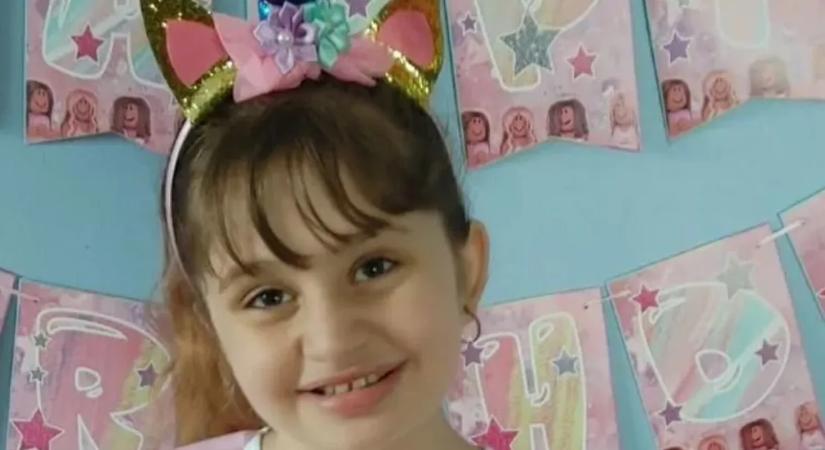 Senki sem tudja, mi történt: rejtélyes körülmények közt hunyt el, édesanyja talált rá a 12 éves kislányra