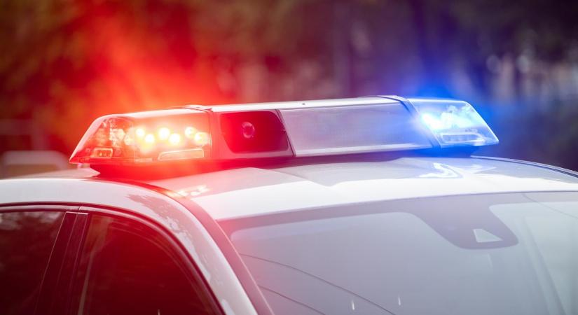 Baltával és bottal támadtak hárman egy férfira Csörögön