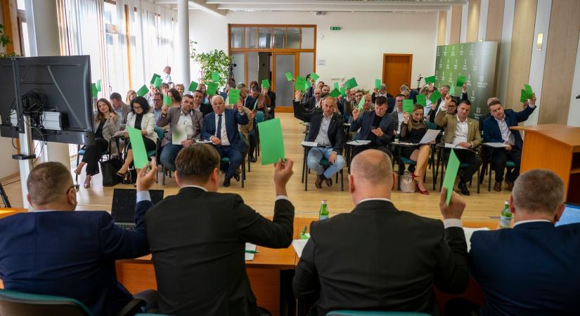 A megyei szerepvállalás, a választási felkészülés és a jogbiztonság is napirenden volt a Magyar Szövetség OT-ülésén