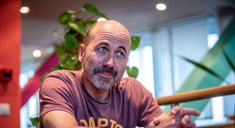 Feol Podcast: Vendégünk Juhász Illés, a Vörösmarty Színház kiváló művésze