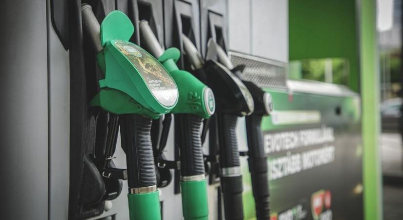 Az ársapka ellenzői tankolásnál a forgalmit azért bemutatják – fakadt ki olvasónk