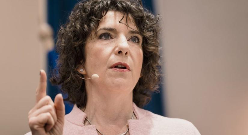 „Ne álljatok meg félúton. Nyugodtan zárjatok ki engem is” – írja Dobrev Klárának a DK-s politikus, aki védelmébe vette visszalépő társát