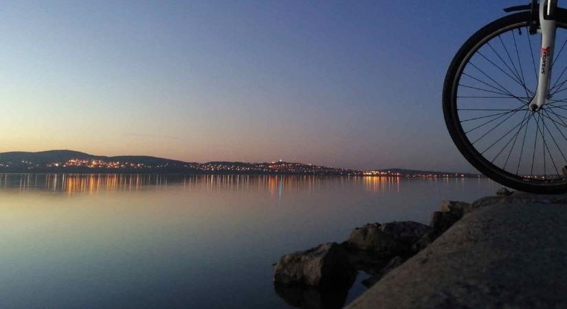 Ezért teker mindenki Fejér megyében: 5 útvonal, amit nem hagyhatsz ki