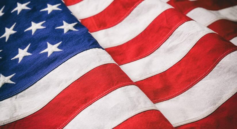 Hatalmas robbanások történtek az USA egyik bázisánál – rendkívüli közleményt adtak ki