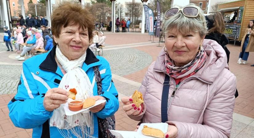Makón most minden a csücsürről szólt, még a polgármester is beszállt – galériával
