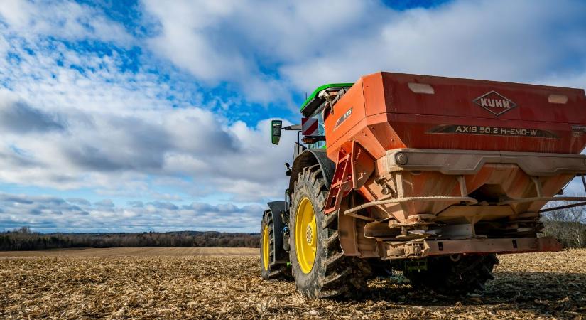 Időjárás: Élénk szél zavarhatja meg a holnapi kerti munkákat  VIDEÓ