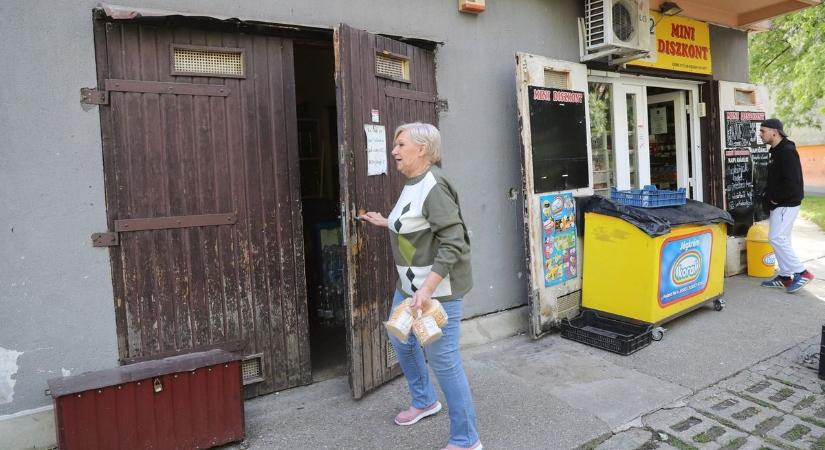 A homlokodra csapsz ha megtudod mennyibe kerül egy garázs Kaposváron