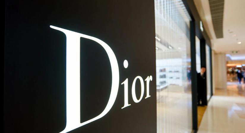 A Dior visszasettenkedik az orosz piacra