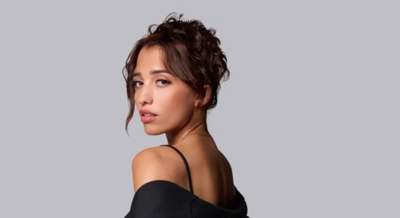 Készülj a beach body-ra: lesd el Schóbert Lara csirkemell receptjét!