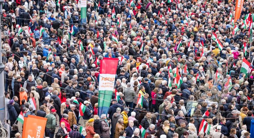 Orbán Viktor: Ne a kockázat, hanem a biztos választás mellett szavazzunk április 12-én! (videó)