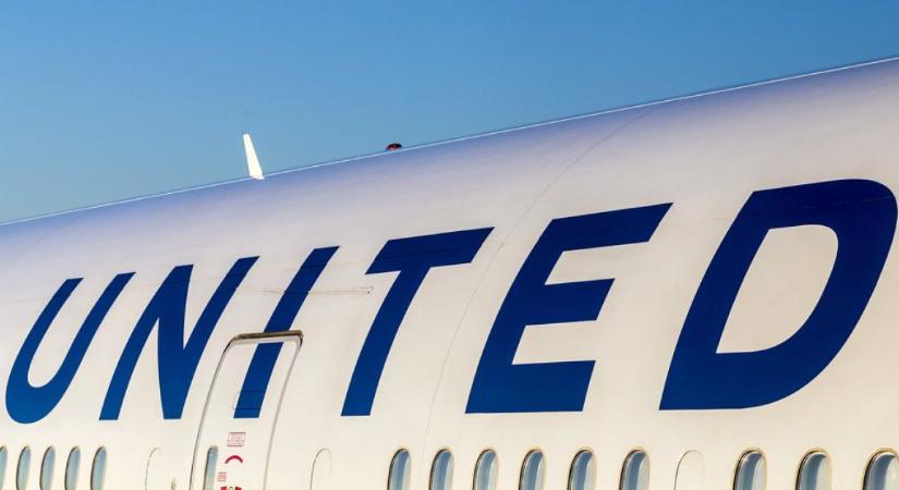 Lépéskényszerbe került egy légitársaság az elszálló olajárak miatt