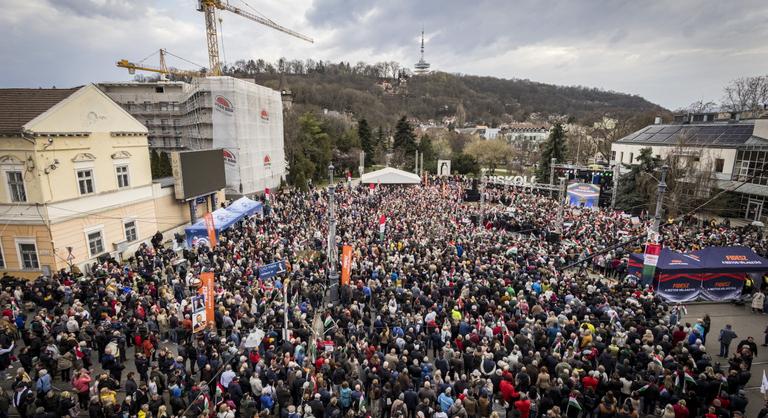 „Nem mindegy, hogyan harcolunk” – Orbán Viktor a Tisza-szavazóknak üzent