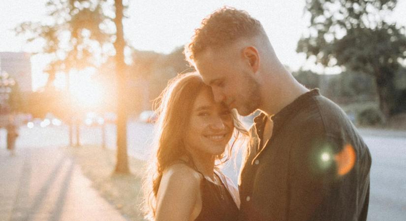 Így randizunk most: brutálisan megváltoztak a szabályok, ezek az új trendek tarolnak