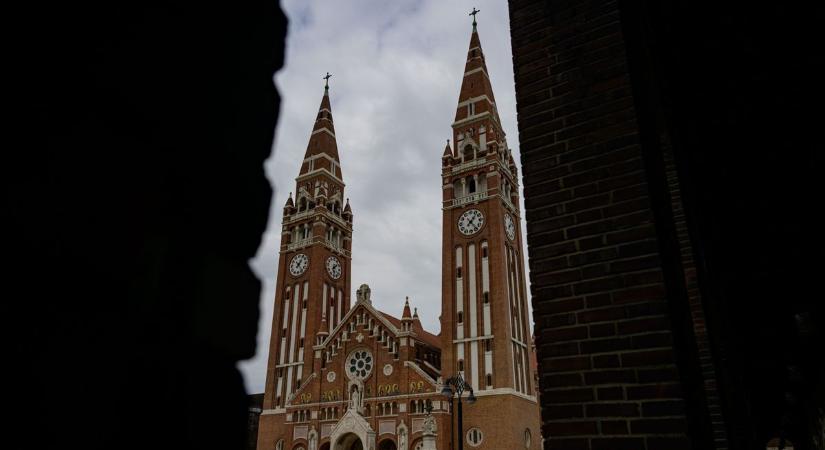 Csak kevesen jutnak fel ide: most megnyílt a Dóm rejtett kilátója – galériával, videóval