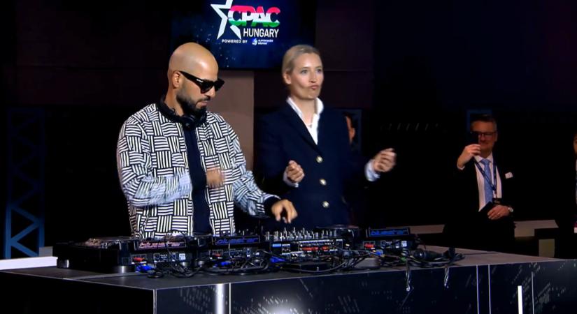 A német szélsőjobb vezetője felugrott Lotfi Begi mellé dj-zni a budapesti CPAC-on