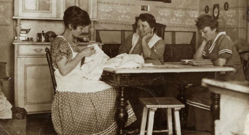 Egy darab múlt a konyhából: a hokedli, ami több volt, mint egy ülőke – fotók