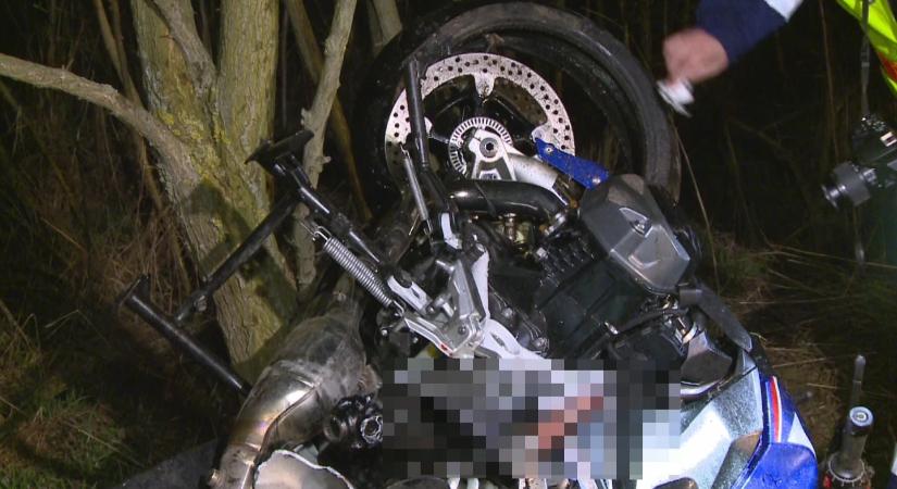 Tragédia Vas megyében: őzzel, majd kocsival ütközött, szörnyethalt a motoros