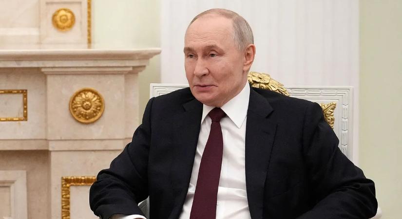 Putyin nem várt tovább, megragadta a telefont - kiszivárogtak a hívás részletei