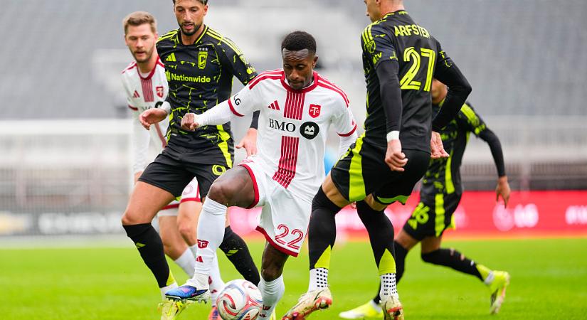 MLS: hátrányból fordítva győzött a Toronto a Columbus elleni „magyaros” meccsen – videóval