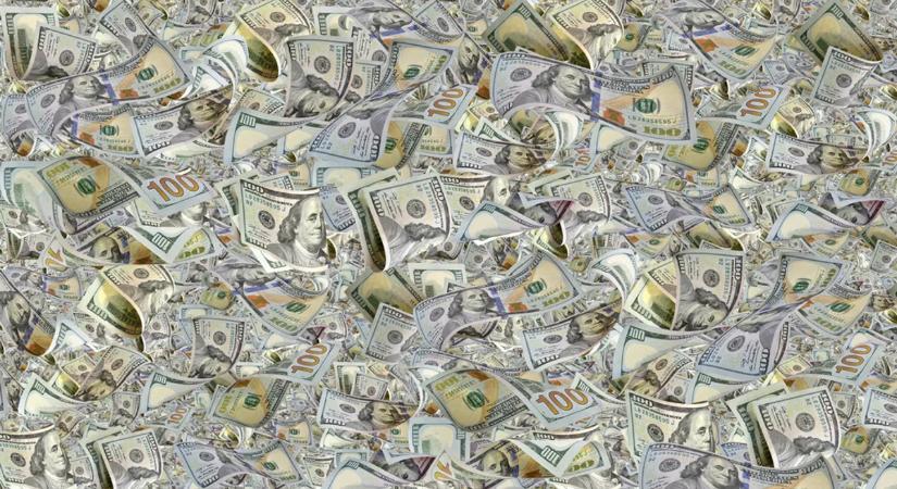 Az álarc mögött: nem létező örökségével csalt ki pénzt férfiakból a gyönyörű modell