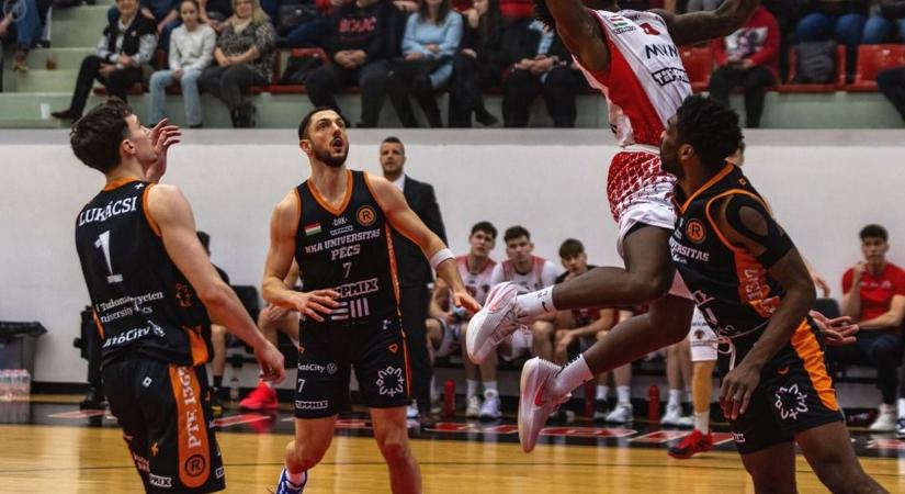 A hosszabbításra teljesen elfogytak a pécsiek, de azért sikerből is kijutott