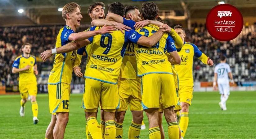 Folytatódik a remek kassai sorozat