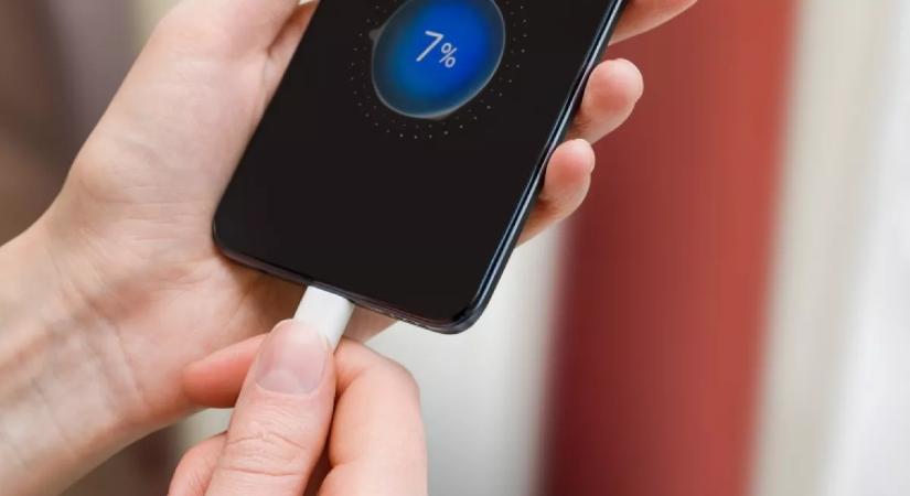 Ha így töltöd a telefonod, sokkal tovább bírja majd az akkumulátor