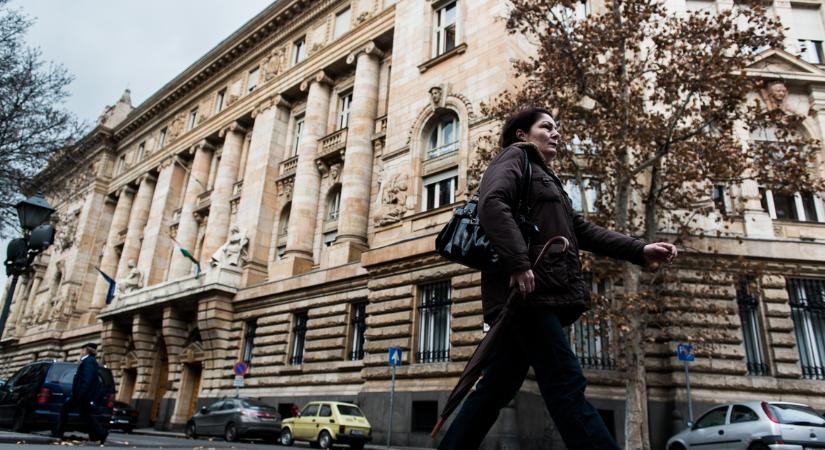 Felhős, szeles idő lesz vasárnap